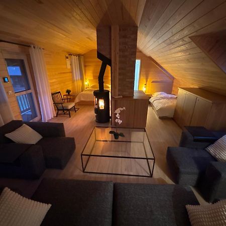 Hotel Dolina Sanu Krzeszow  Zewnętrze zdjęcie