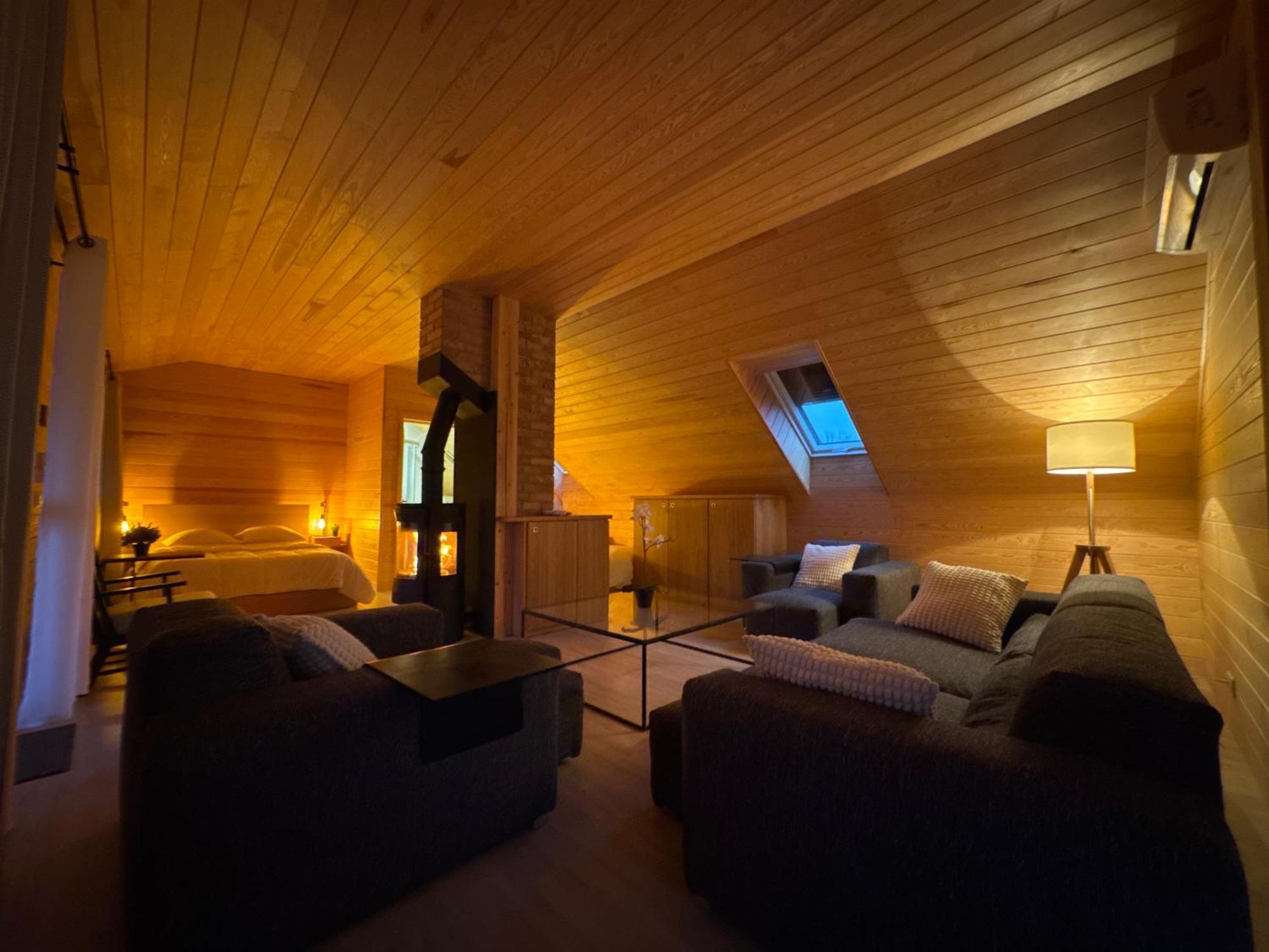 Hotel Dolina Sanu Krzeszow  Zewnętrze zdjęcie